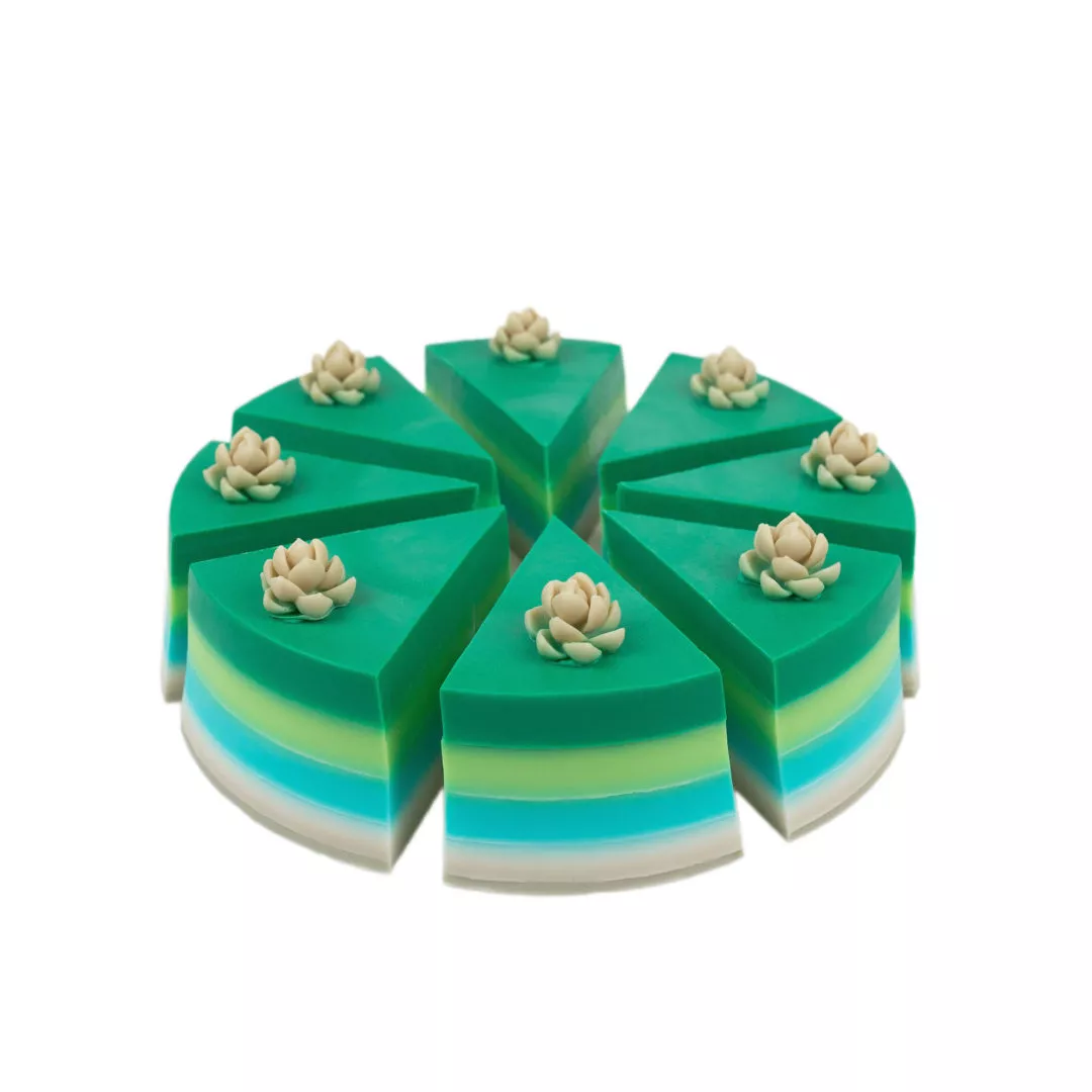 Eucalyptus Mint Cake Soap | LS Divine | lsdivine | La Savonnerie Divine